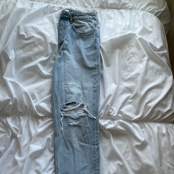 ZARA MOM FIT JEANS - Picture 4 of 5